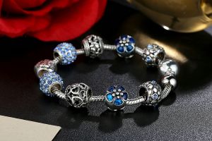 JWL - תכשיטי מעצבים  סטים צמיד עם חרוזים: love, פרחים, לבבות, יהלומים בצבעי כסוף וכחול